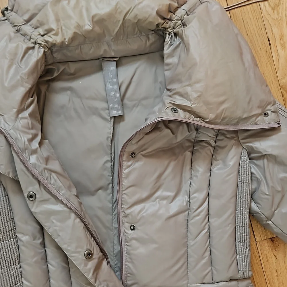 Down jacket made in Italy - Picture 4 of 11